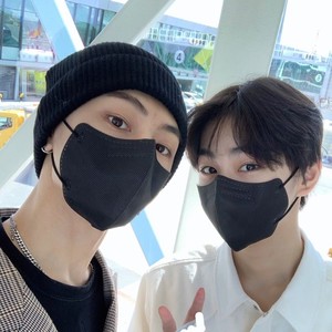 starstojay profile image