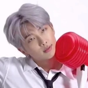 minimonipersona profile image