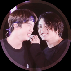 moonsthetiic profile image