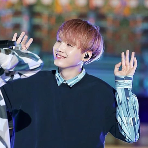 iungx⟭⟬⁷ profile image