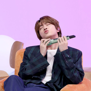 ourmoonjin8HJV profile image