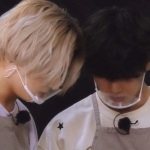 Moonfloower-07 profile image