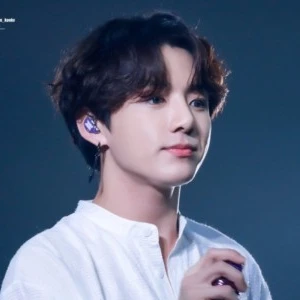 꾹꾹윗유 profile image