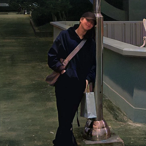 Moon⁷⁵ profile image