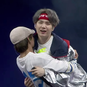 gigi•• profile image