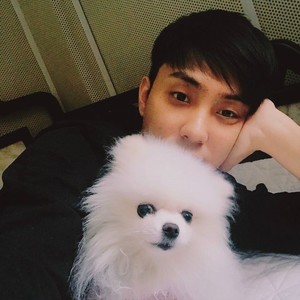 白白白1 profile image