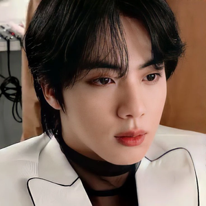 ᴬᵀ⁷⟬⟭yungkimi profile image