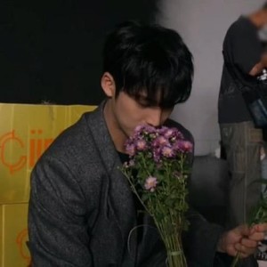 어쩔젖쩔 profile image