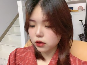 LRiya profile image
