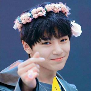 straykisswho profile image