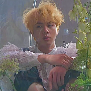 moon⁷ profile image