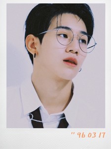 33호 돼지의 볼살 profile image