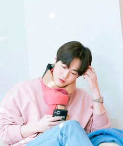 WSLOVEXO0408 profile image