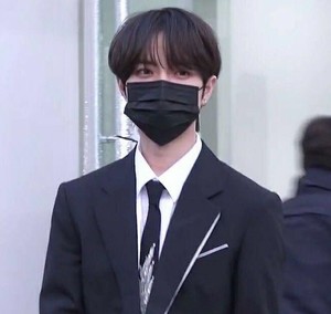 윤랴 profile image