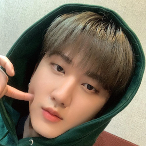 tinieyy's profile image