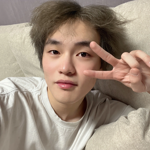 KHTbabychenle1 profile image