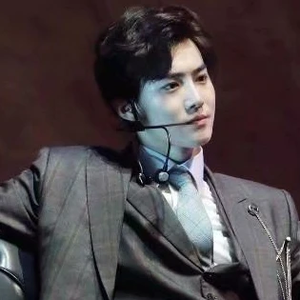 Whitneysuho profile image