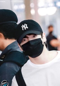 jeunsura profile image