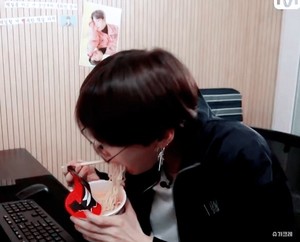 5cdaed8416b925bd4b1cdb7681837371 profile image