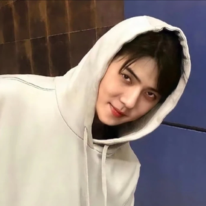 勋勋子的！！ profile image