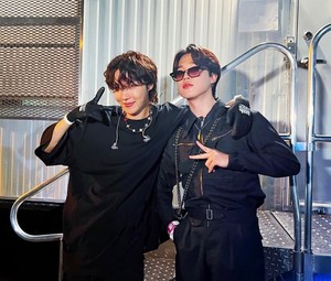 Vote4RMandJK profile image