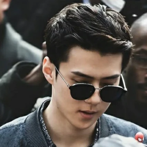 Monsieur-Sehun profile image
