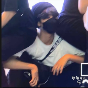 HLucaa profile image