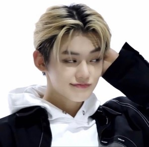 자나깨나입조심 profile image