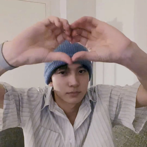 Hee-ven profile image