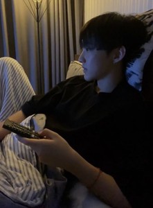 어어내팔이팔이파리바게뜨 profile image