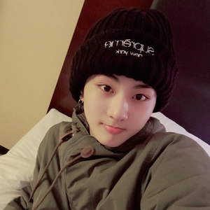 Binnie⁹⁹ profile image