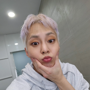 EXO的小乔小乔小小乔 profile image