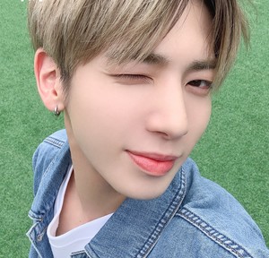 직각 profile image