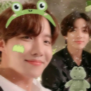 Moonlyyy777 profile image