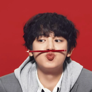 和灿烈牵手散步 profile image