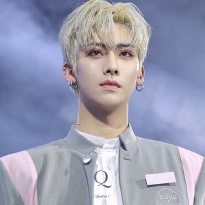 AdoreClatte profile image