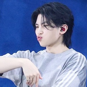 블루로즈ㅡMiracle profile image