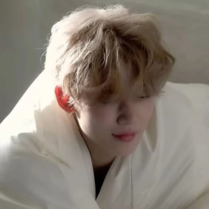 ayun80180 profile image