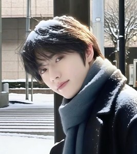 투바투얼굴로 profile image