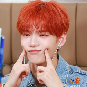 유강민발에살고있는깨끗하게씻은두리안 profile image