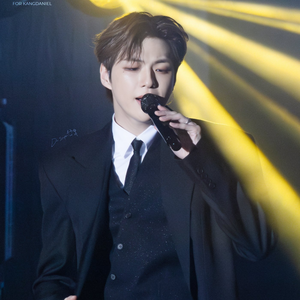 강다니엘-플로디 profile image