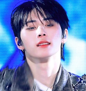 12Door profile image