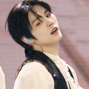 ํ์ ์ profile image