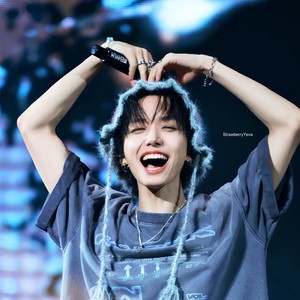 보넥도안사랑하는거그어떻게하는건데 profile image